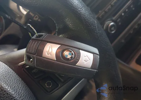 2014 BMW X1 xDrive28I z USA, uszkodzony, nr VIN WBAVL1C59EVY14018